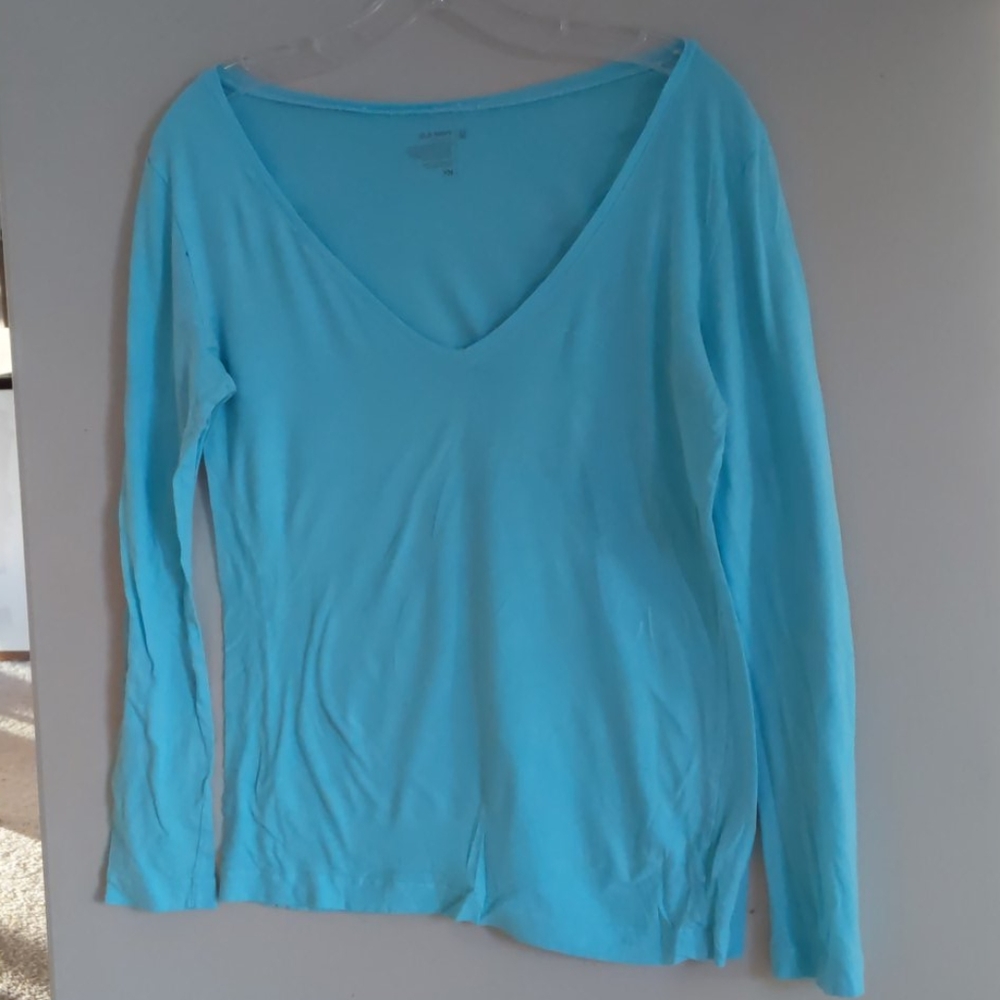🌺5/$15🌺Blue long sleeve T-shirt